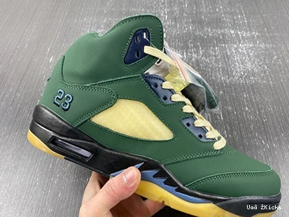 5128 Unique 5 Jordan "Navy Air Green” FZ5758- 553 0913